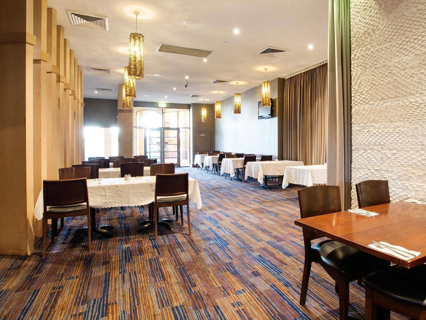 Meadow Inn Hotel-Motel Мелбърн Екстериор снимка